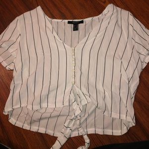 forever 21 cropped tee.